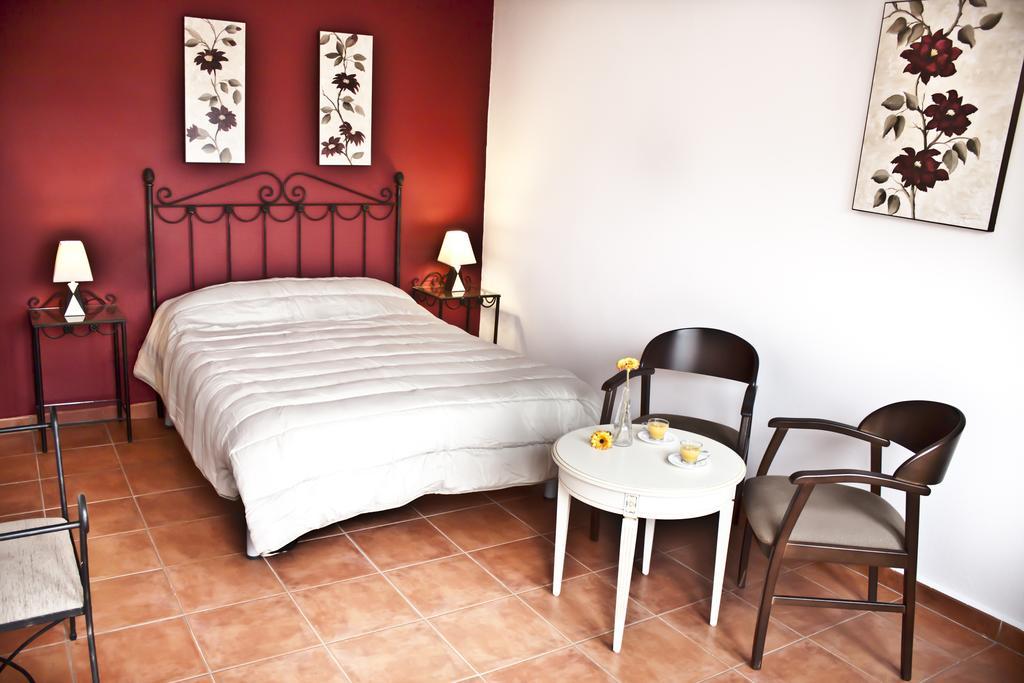 Cortijo Puerta Casas Rurales ออร์กิวา ห้อง รูปภาพ