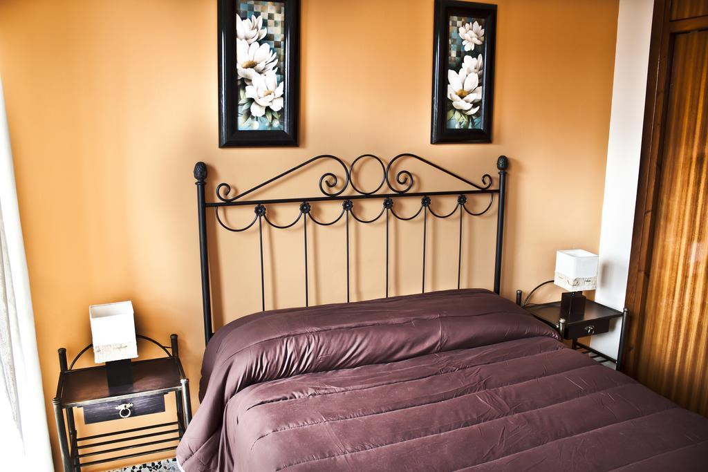 Cortijo Puerta Casas Rurales ออร์กิวา ห้อง รูปภาพ